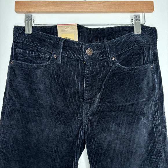 Levi’s Corduroy 711 Skinny Jean - Picture 1 of 5